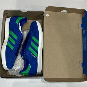 Adidas Gazelle Royal Blue and Green Sneakers size 8 mens